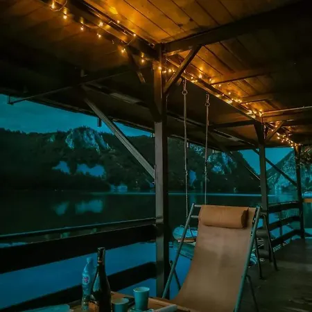 Domek letniskowy Lake House Bajina Basta